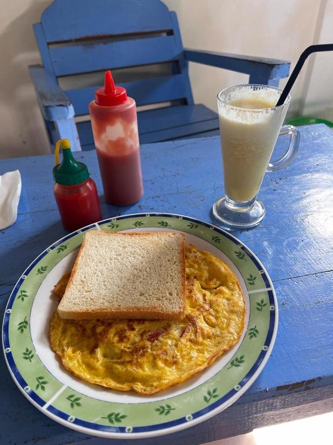 Melbao Homestay ギリ・アイル エクステリア 写真